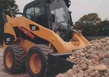Csúszókormányzású rakodók Caterpillar 262C