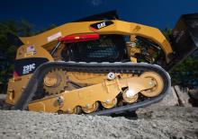 Csúszókormányzású rakodók Caterpillar 299C