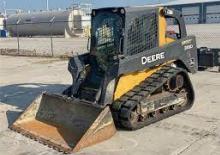 Csúszókormányzású rakodók John Deere Construction 319D