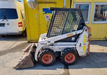 Csúszókormányzású rakodók Bobcat 443