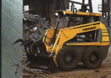 Csúszókormányzású rakodók Terex-Fermec 528