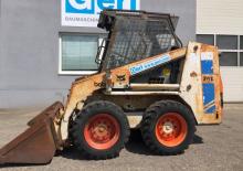Csúszókormányzású rakodók Bobcat 741