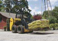 Csúszókormányzású rakodók New Holland L216