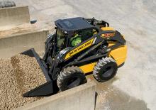 Csúszókormányzású rakodók New Holland L334