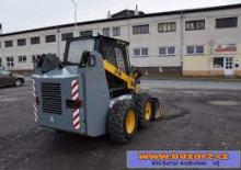 Csúszókormányzású rakodók MF Industrial MF 518