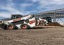 Csúszókormányzású rakodók Bobcat S86