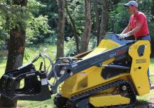 Csúszókormányzású rakodók Wacker Neuson SM100