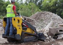 Csúszókormányzású rakodók Wacker Neuson SM120