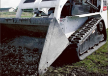 Csúszókormányzású rakodók Bobcat T 140 ACS