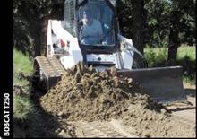 Csúszókormányzású rakodók Bobcat T 250 AHC