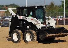 Csúszókormányzású rakodók Terex TSV 60