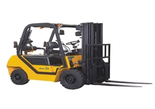 Dízel targoncák OM DVX 15 FC