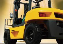 Dízel targoncák Komatsu FD 60 T 8