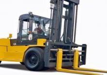 Dízel targoncák Komatsu FD135-8
