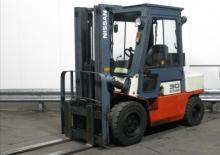 Dízel targoncák Nissan FGJ 02 A 30 U