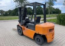 Dízel targoncák Nissan FJ 01 A 10 U