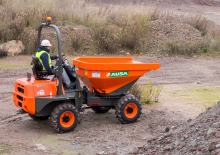 Dömperek Ausa D 250 AHG