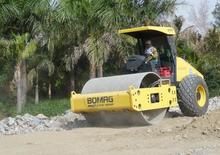 Egyhengeres hengerek Bomag BW 212 D-40