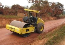 Egyhengeres hengerek Bomag BW 212 D-40