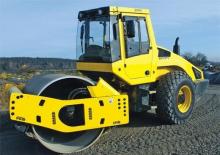 Egyhengeres hengerek Bomag BW 213 DHC-4