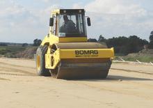 Egyhengeres hengerek Bomag BW 214 D-4