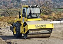 Egyhengeres hengerek Bomag BW 214 DHC-4