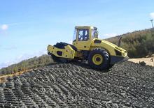 Egyhengeres hengerek Bomag BW 214 PDH-4