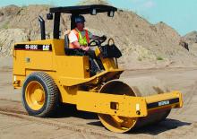 Egyhengeres hengerek Caterpillar CP323C