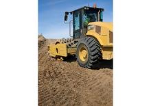 Egyhengeres hengerek Caterpillar CP68B