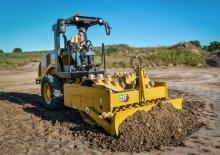 Egyhengeres hengerek Caterpillar CP7