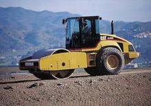 Egyhengeres hengerek Caterpillar CS 683 E