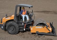 Egyhengeres hengerek Case SV208D