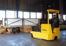 Elektromos 4 irányú targoncák Hyster RM 2.0