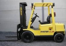 Elektromos 4 irányú targoncák Hyster RM 2.5