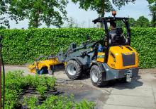 Elektromos gumikerekes rakodók Giant G2200E