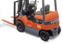 Elektromos targoncák Toyota 7 FB 18