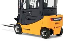 Elektromos targoncák Jungheinrich EFG 320