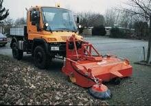 Felszerelhető seprők Dücker FKM 2400