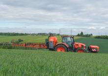 Felszerelhető szántóföldi permetezők Kubota XMS210
