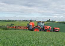 Felszerelhető szántóföldi permetezők Kubota XMS210