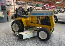 Fűnyíró és kertitraktorok Cub Cadet 125