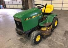 Fűnyíró és kertitraktorok John Deere 175