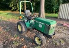Fűnyíró és kertitraktorok John Deere 756