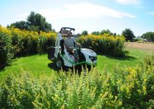Fűnyíró és kertitraktorok Etesia BUFFALO 124 HVHP2