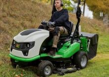 Fűnyíró és kertitraktorok Etesia HYDRO 100 MK124