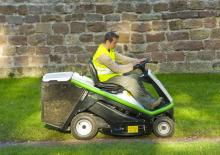 Fűnyíró és kertitraktorok Etesia HYDRO 80 E-CONNECT MKHP4