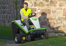 Fűnyíró és kertitraktorok Etesia HYDRO 80 MKHP5