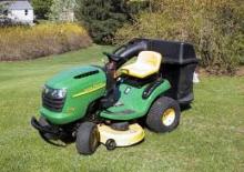 Fűnyíró és kertitraktorok John Deere L108