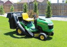 Fűnyíró és kertitraktorok John Deere L118
