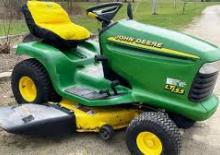 Fűnyíró és kertitraktorok John Deere LT155